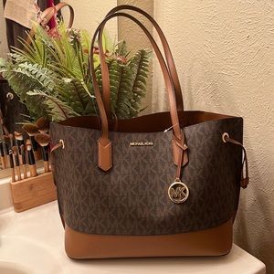 Michael Kors Large Tote